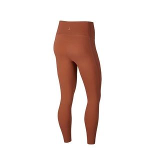 NIKE WOMEN'S YOGA  7/8 TIGHTS - TERRA BLUSH. Medium.